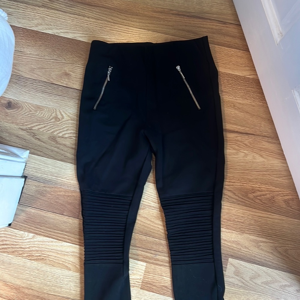 Black leggings